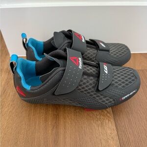 Louis Garneau - Reebok Gray Cycling Shoes (size 6.5 women’s)